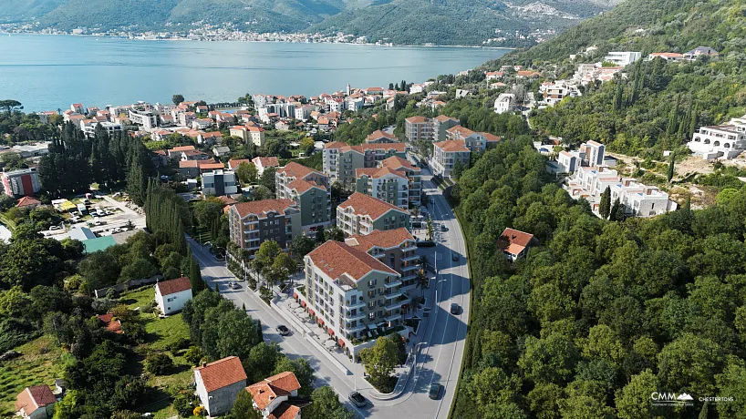 Tivat'ta yeni komplekste daireler